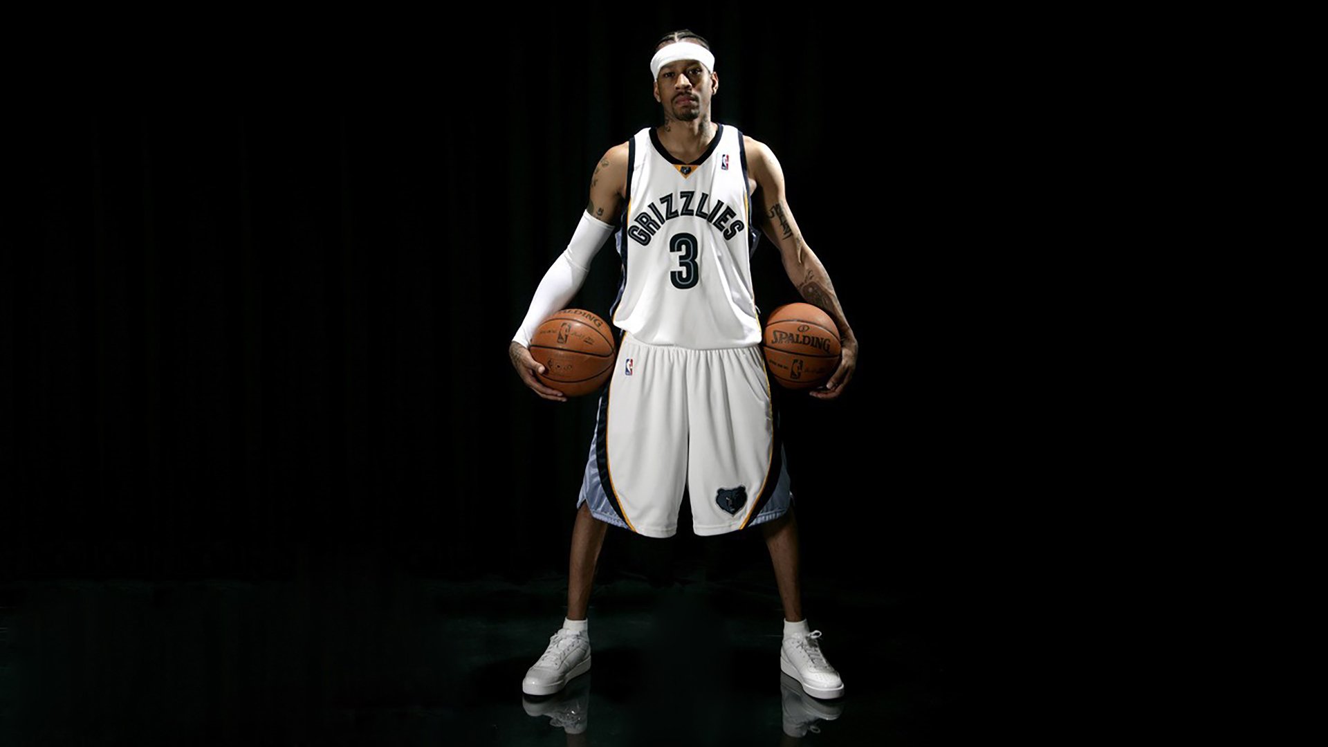 AC米兰追C罗式致命终结者：意甲梦之队的新锋线传奇